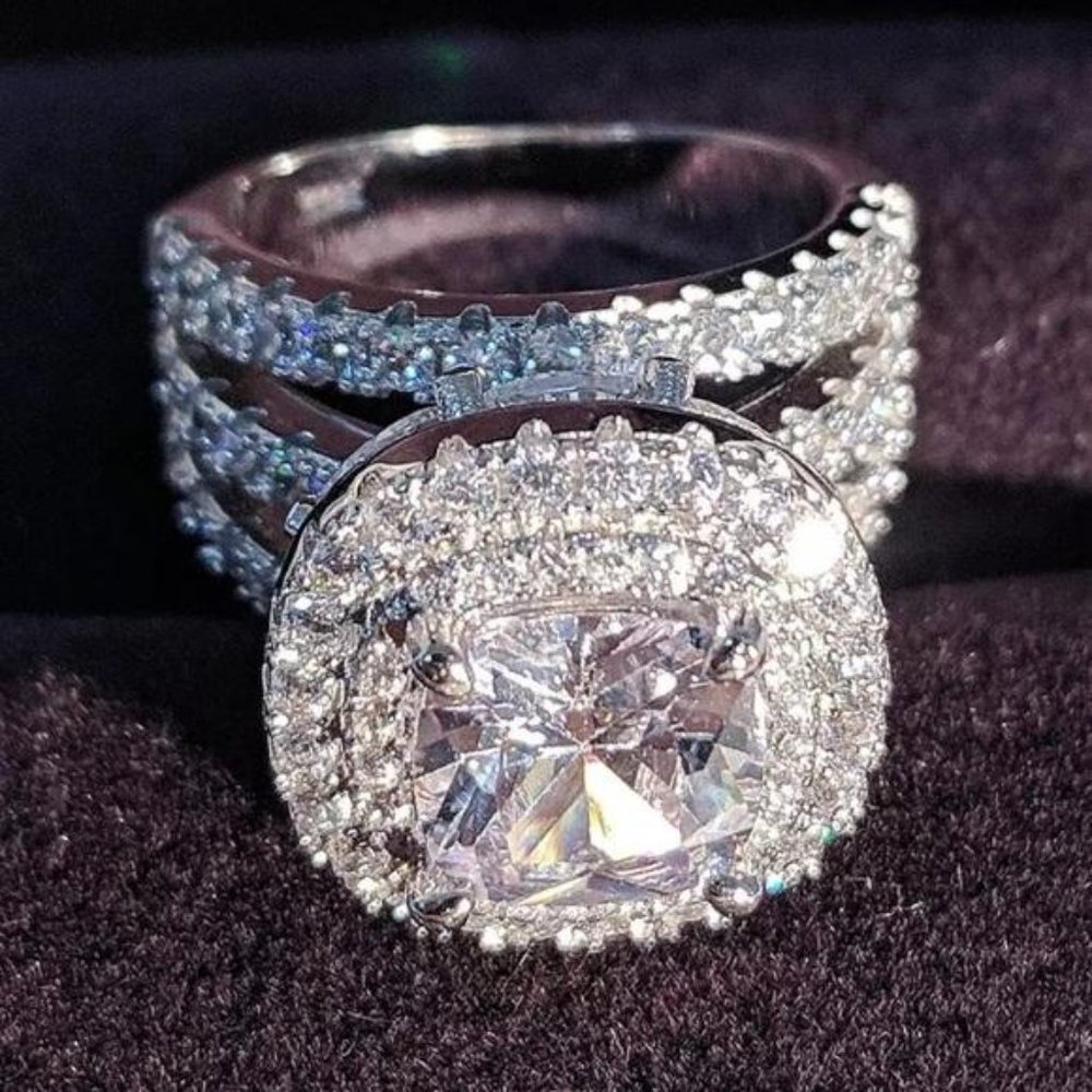 NEW 925 STERLING SILVER DIAMOND HALO RING, CUTE RING, SHINY RING. - Picture 5 of 6